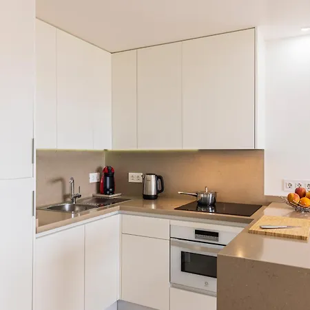 Апартаменти Amazing Sea View